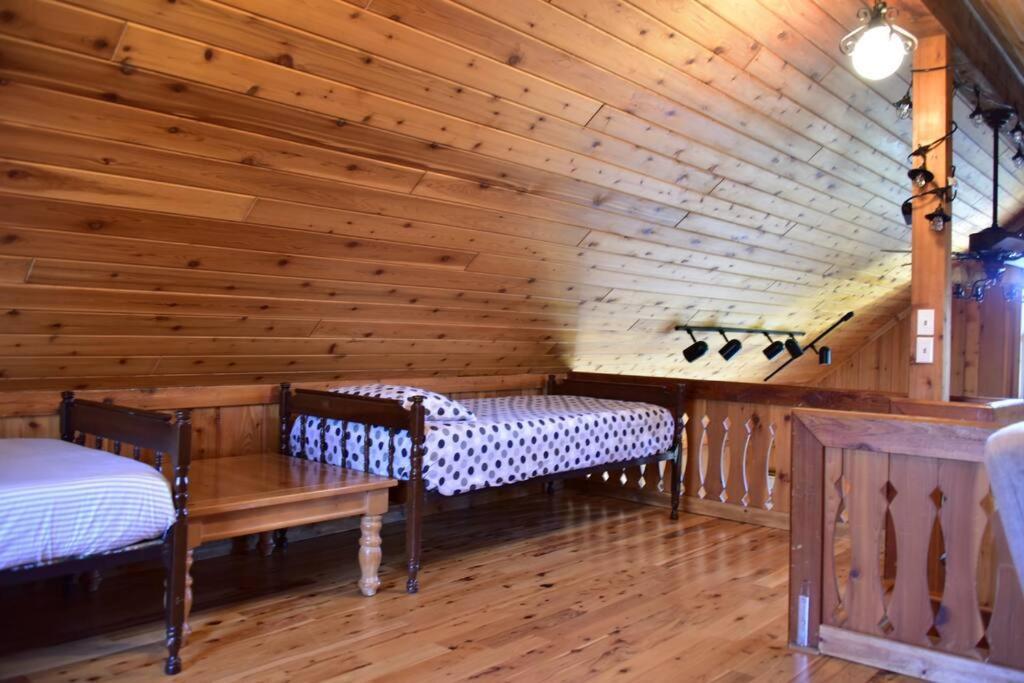 Quiet And Comfy 3Bed/2Bath - Chalet With Hot Tub. Cedar Экстерьер фото