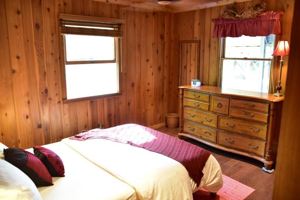 Quiet And Comfy 3Bed/2Bath - Chalet With Hot Tub. Cedar Экстерьер фото