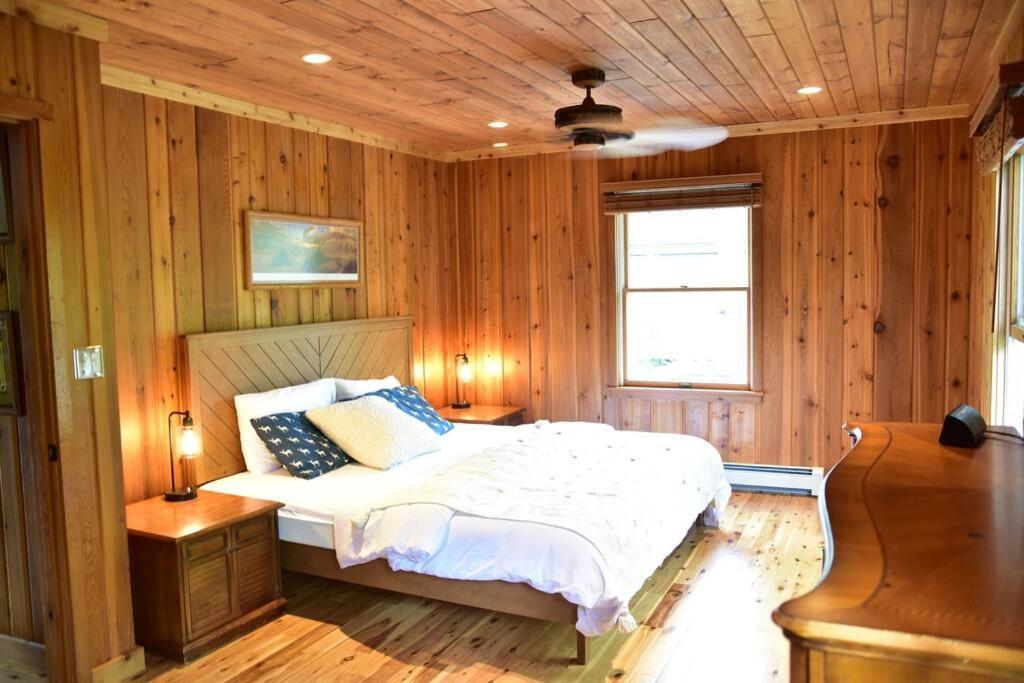 Quiet And Comfy 3Bed/2Bath - Chalet With Hot Tub. Cedar Экстерьер фото
